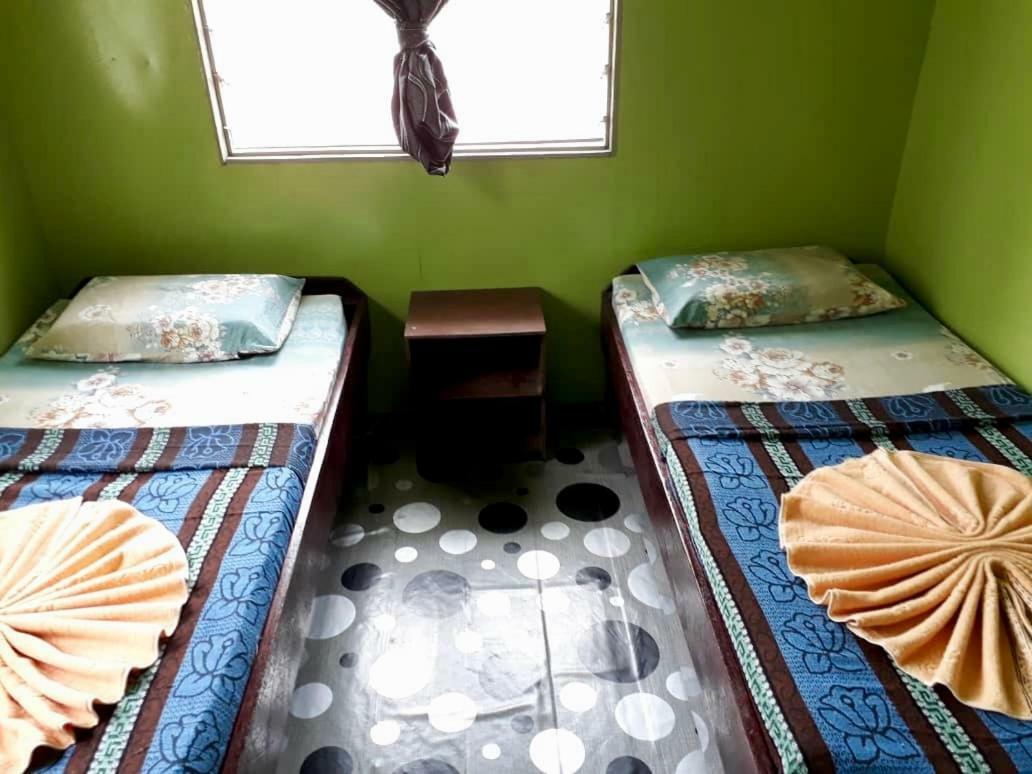 Osman'S Homestay Sukau Eksteriør billede